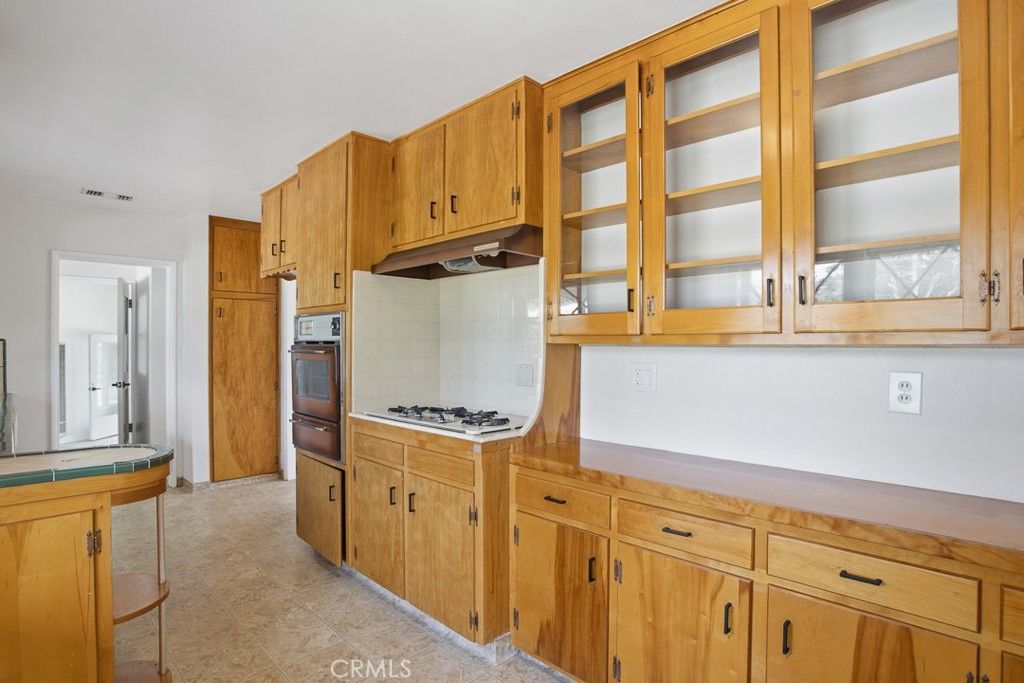 Image 5 of property listing at 11817 Peach Tree Circle, Yucaipa, CA 92399