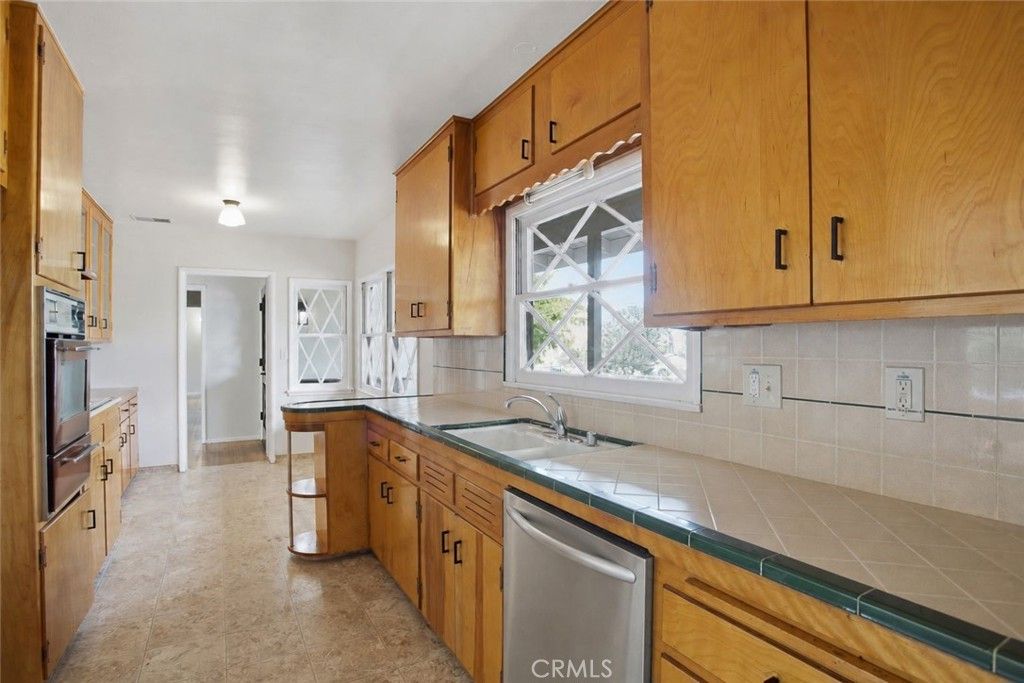 Image 6 of property listing at 11817 Peach Tree Circle, Yucaipa, CA 92399