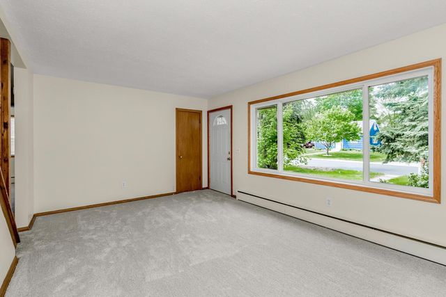 5030 Ewing Avenue N, Brooklyn Center, MN 55429