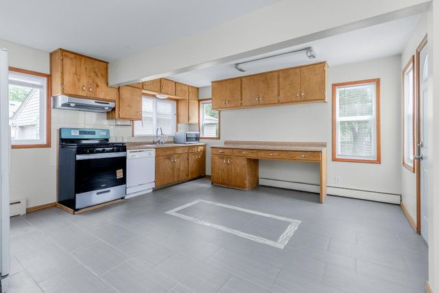 5030 Ewing Avenue N, Brooklyn Center, MN 55429