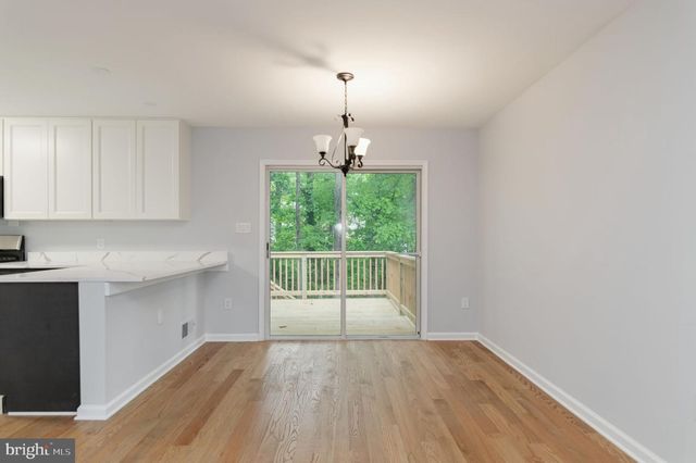 12530 OAKWOOD DR, Woodbridge, VA 22192
