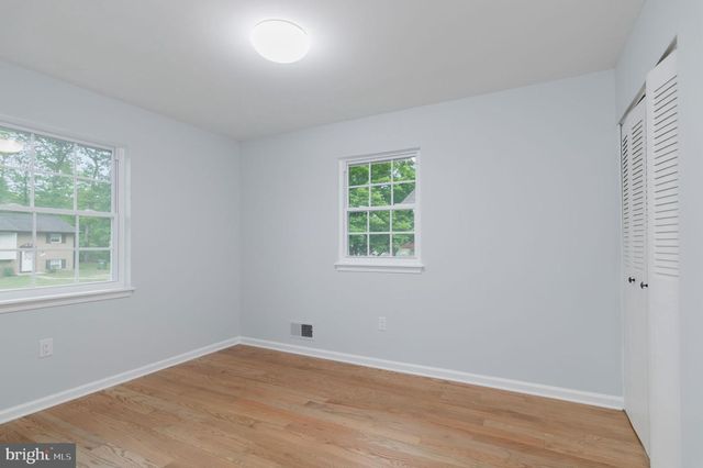 12530 OAKWOOD DR, Woodbridge, VA 22192