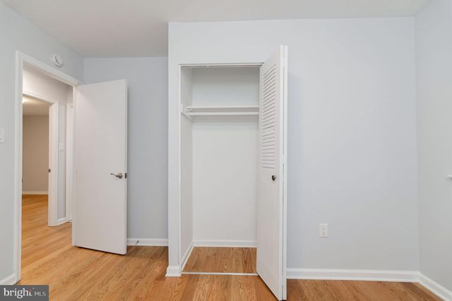 12530 OAKWOOD DR, Woodbridge, VA 22192
