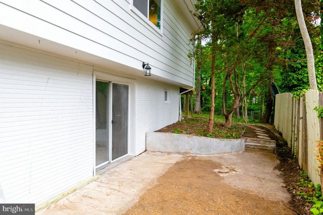 12530 OAKWOOD DR, Woodbridge, VA 22192