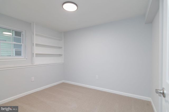 12530 OAKWOOD DR, Woodbridge, VA 22192
