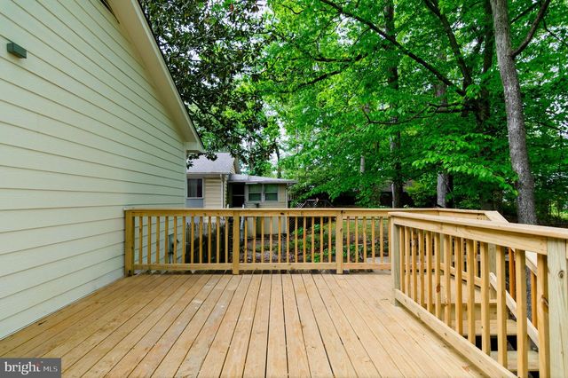 12530 OAKWOOD DR, Woodbridge, VA 22192