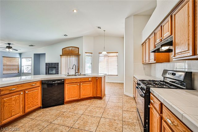 4514 Patriot Cannon Street, North Las Vegas, NV 89031