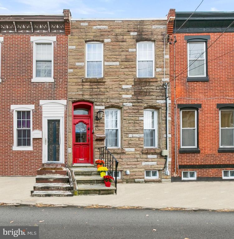 2651 EDGEMONT ST, Philadelphia, PA 19125