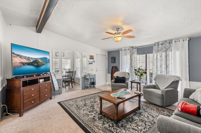 640 Hedy Jayne, Medford, OR 97501