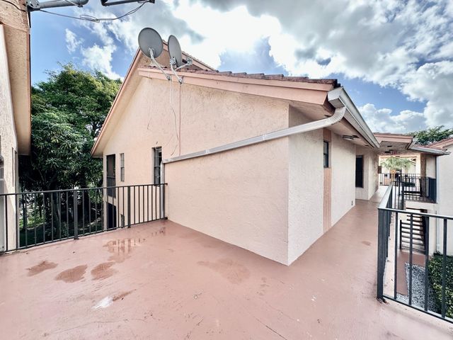 1917 NW 94TH AV 204A, Coral Springs, FL 33071