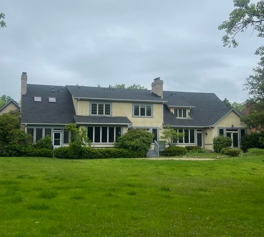 1161 Gavin Court, Lake Forest, IL 60045