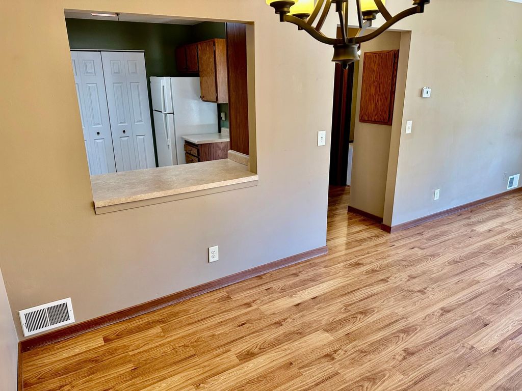 9208 Indian Boulevard S, Cottage Grove, MN 55016 — photo 3