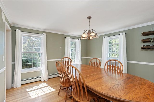 71 Pond Street, Newton, NH 03858