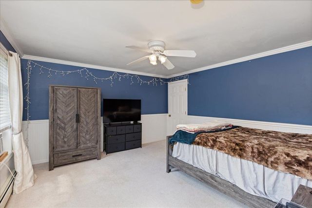 71 Pond Street, Newton, NH 03858