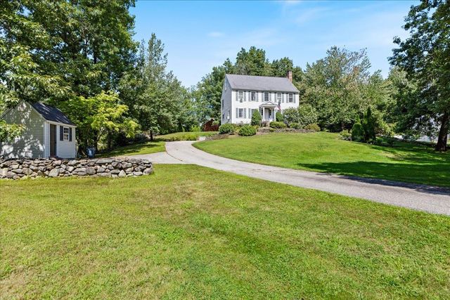 71 Pond Street, Newton, NH 03858