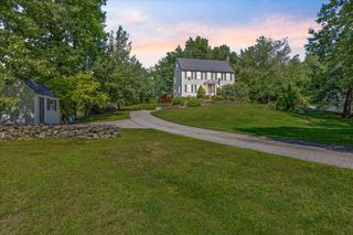 71 Pond Street, Newton, NH 03858