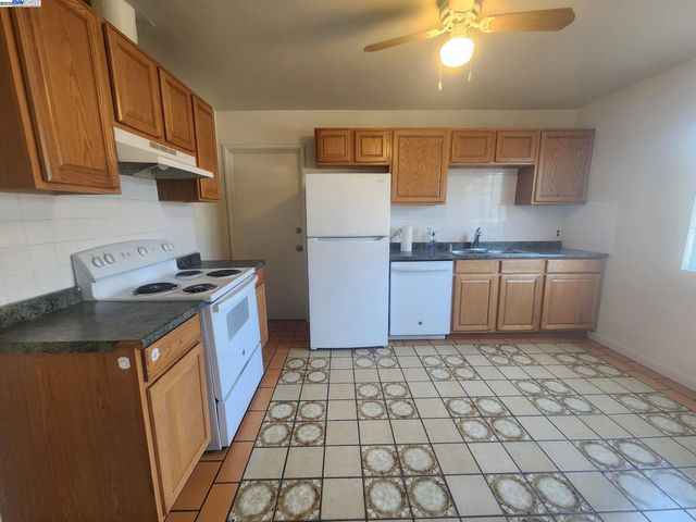 323 Adelle Street, Livermore, CA 94550