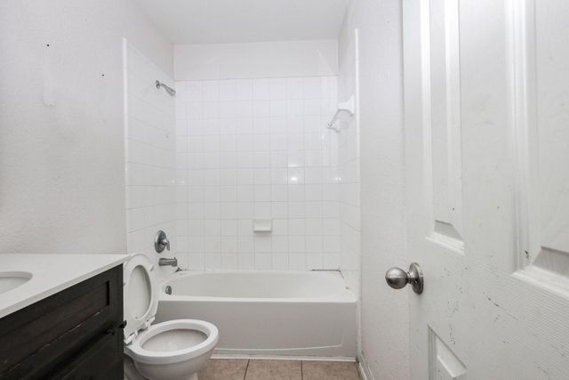 21122 Amber Crossing Drive, Richmond, TX 77406