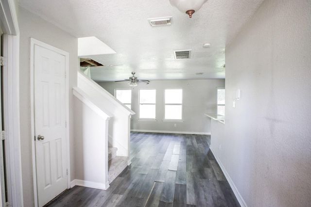 21122 Amber Crossing Drive, Richmond, TX 77406