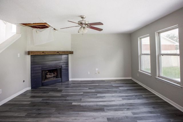 21122 Amber Crossing Drive, Richmond, TX 77406