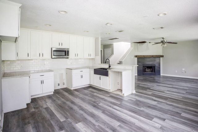 21122 Amber Crossing Drive, Richmond, TX 77406