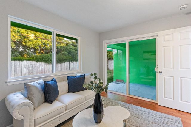 7477 21st St, Sacramento, CA 95822