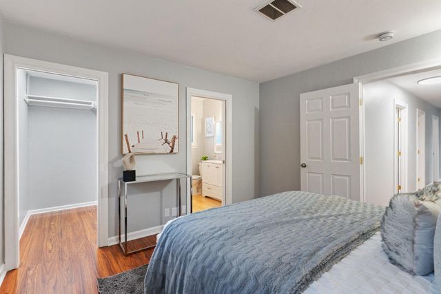 7477 21st St, Sacramento, CA 95822