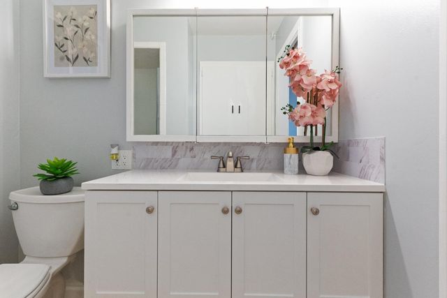 7477 21st St, Sacramento, CA 95822