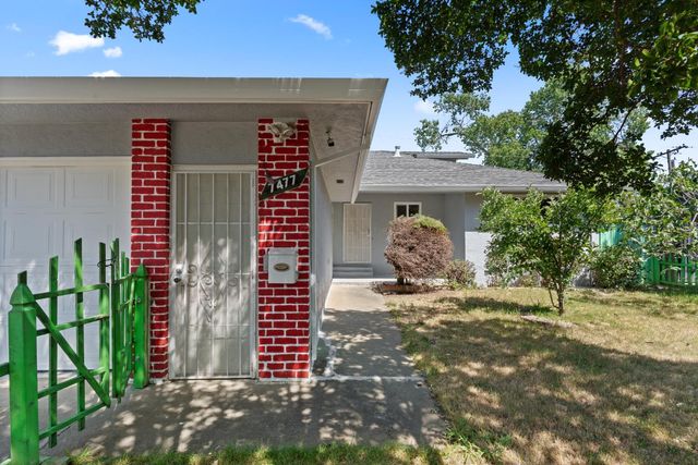 7477 21st St, Sacramento, CA 95822