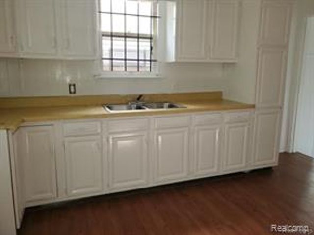 17186 Munich Street, Detroit, MI 48224