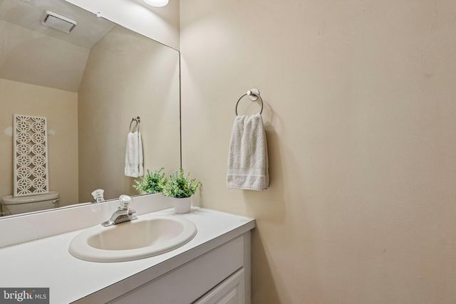 803 WHARTON RD, Mount Laurel, NJ 08054