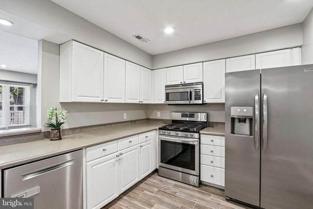 803 WHARTON RD, Mount Laurel, NJ 08054