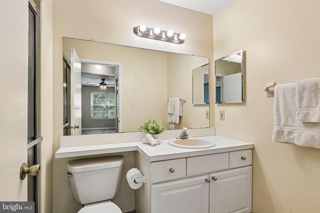 803 WHARTON RD, Mount Laurel, NJ 08054