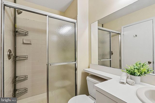 803 WHARTON RD, Mount Laurel, NJ 08054