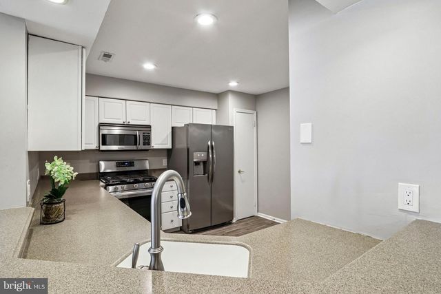 803 WHARTON RD, Mount Laurel, NJ 08054