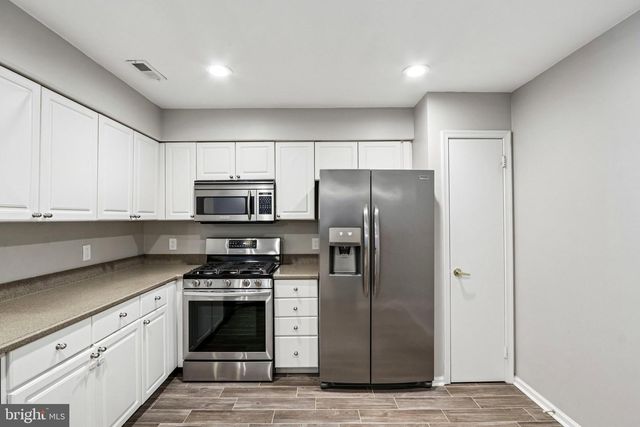 803 WHARTON RD, Mount Laurel, NJ 08054