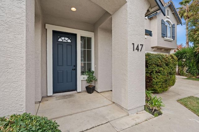 147 Aviator Cir, Sacramento, CA 95835