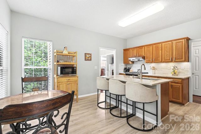 4710 Kirkgard Trail, Charlotte, NC 28269