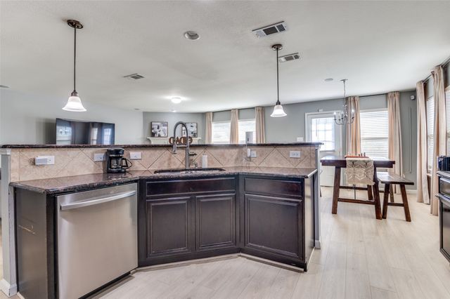 1208 Foster Street, Cedar Hill, TX 75104