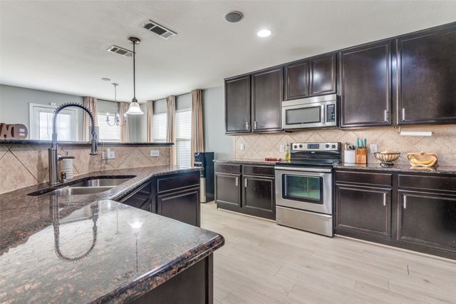 1208 Foster Street, Cedar Hill, TX 75104