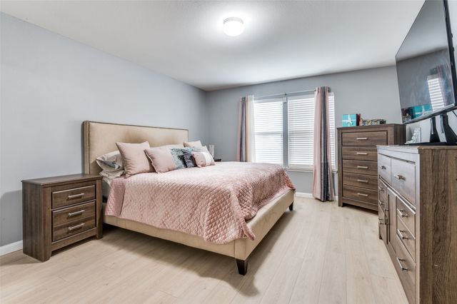 1208 Foster Street, Cedar Hill, TX 75104