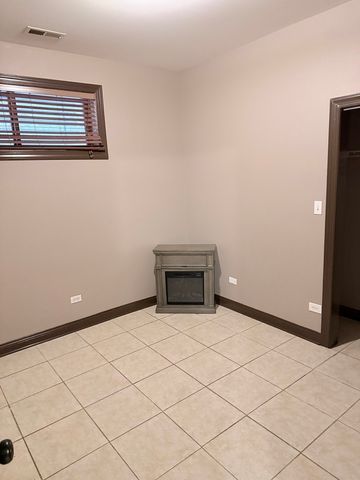 6328 S Drexel Avenue 1, Chicago, IL 60637