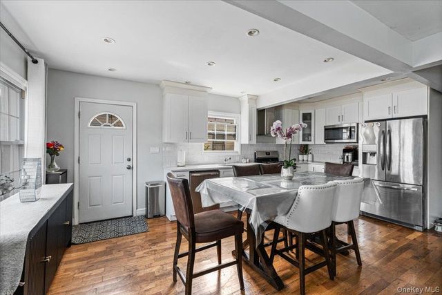 18710 121st Avenue, Saint Albans, NY 11412