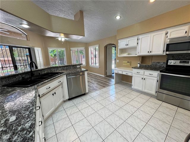 3620 East Burgundy Drive, Pahrump, NV 89048