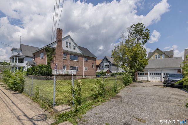 260 Whitney Avenue, Bridgeport, CT 06606