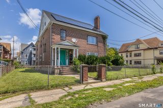 260 Whitney Avenue, Bridgeport, CT 06606
