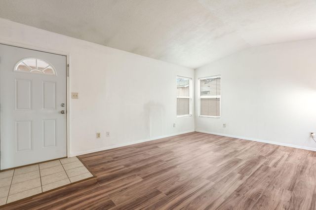 148 Pearl Drive NE, Rio Rancho, NM 87124