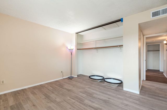 148 Pearl Drive NE, Rio Rancho, NM 87124