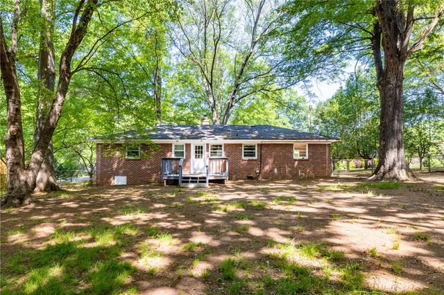 308 Buchanan Circle, Pendleton, SC 29670