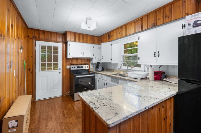 308 Buchanan Circle, Pendleton, SC 29670